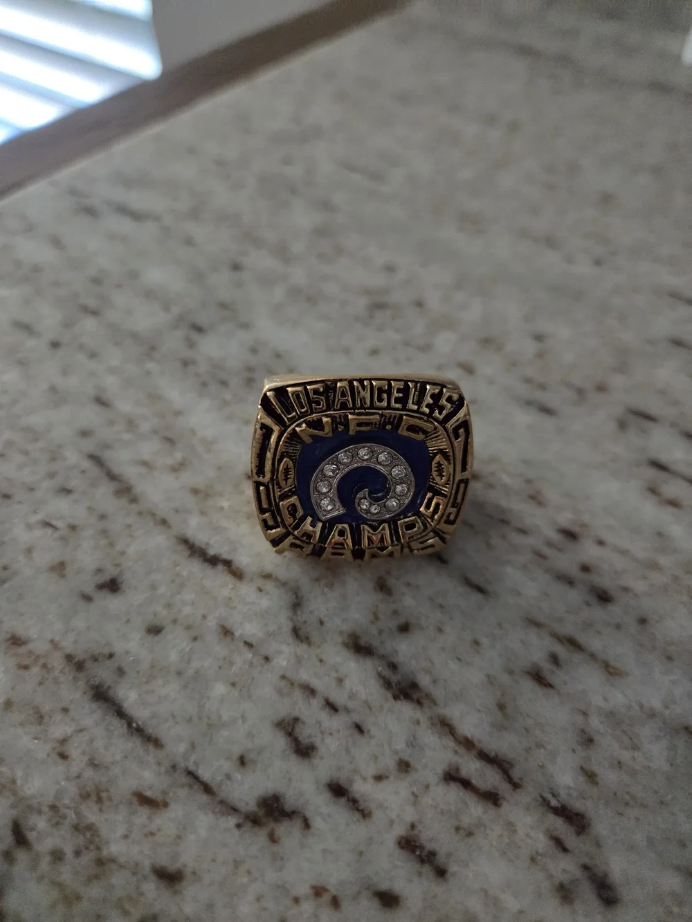 Los Angeles Champions Decorative Championship Ring - Gold & Navy